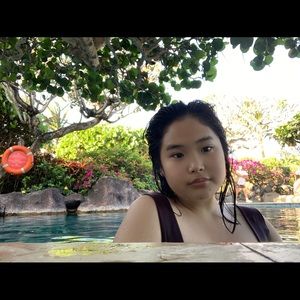 Meet your Posher, Aiko